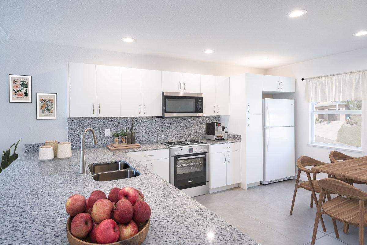 Cottage - Kitchen with table resized